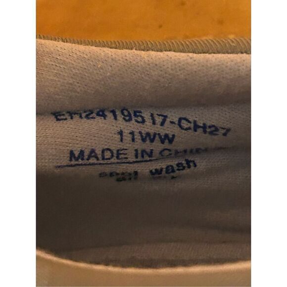 Grasshoppers Size 11WW Double Strap Suede  Mesh Gray Sneakers - Picture 9 of 9